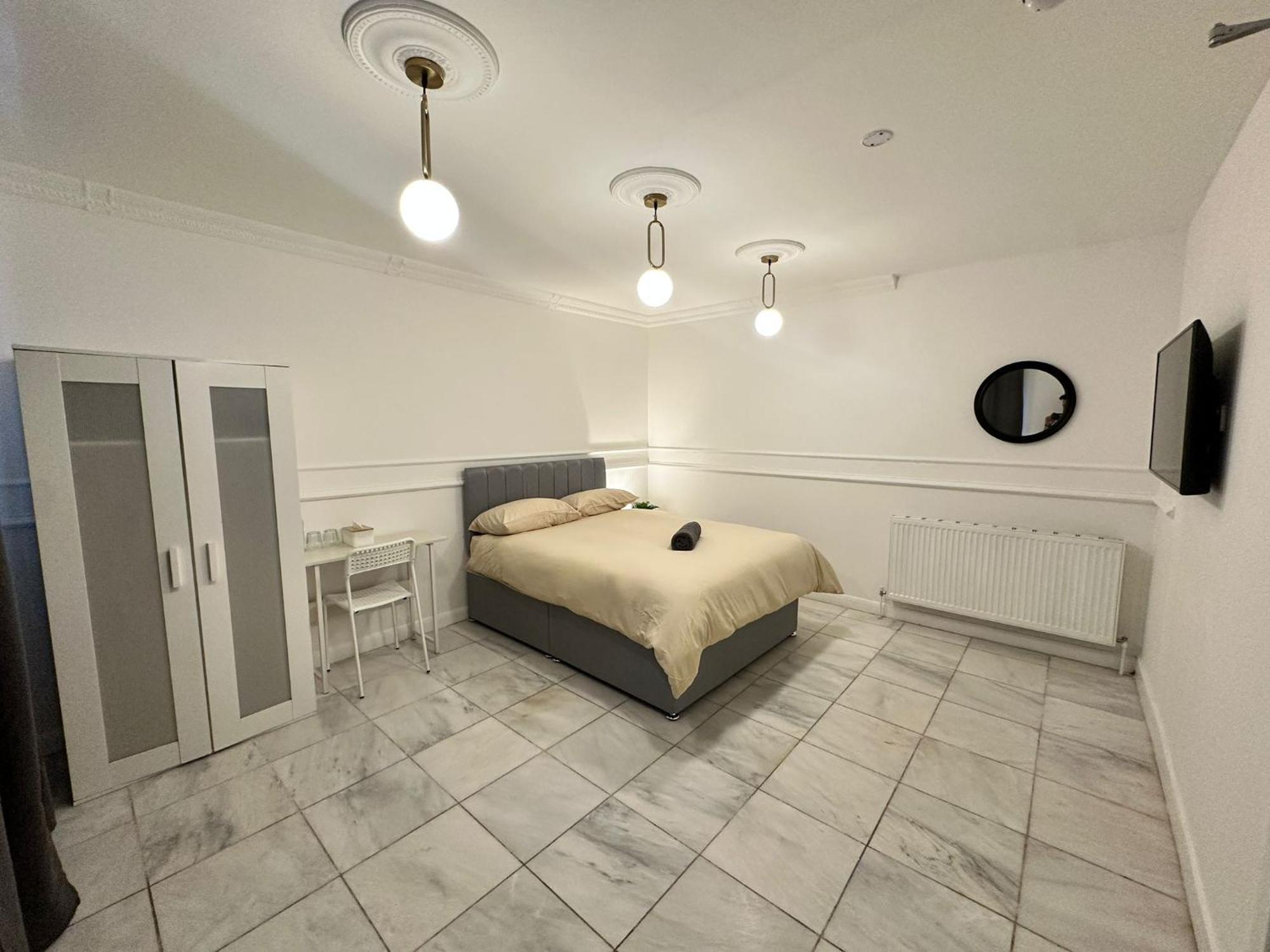 34 Hotel
